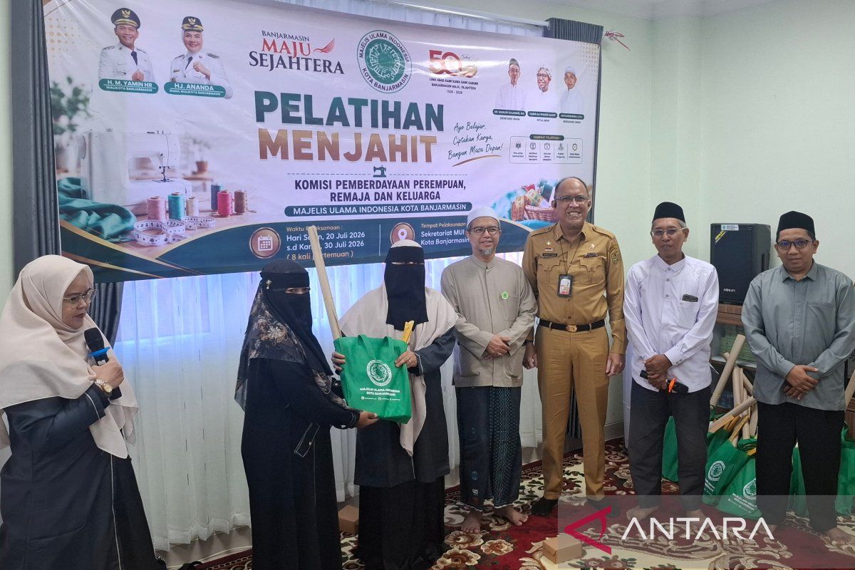 MUI Banjarmasin Latih 25 Ibu Rumah Tangga Menjahit untuk Tingkatkan Ekonomi Keluarga