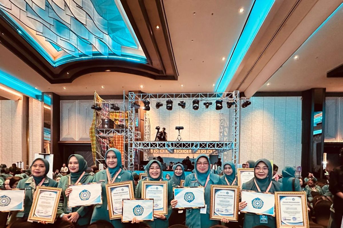 TP PKK Pasaman Barat Raih Penghargaan Nasional Imunisasi Anak dari PKK Pusat, Satu dari 16 Kabupaten Terbaik