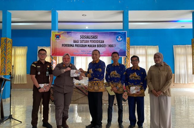 Kejari Pagaralam Kumpulkan 205 Kepala Sekolah Cegah Penyimpangan Program Makan Bergizi Gratis Lewat Sosialisasi Jaga Dapur MBG