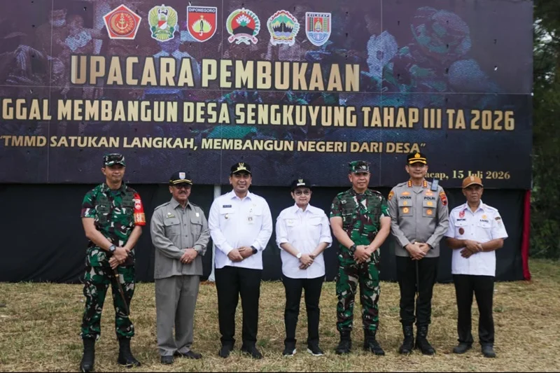 Wagub Jateng Taj Yasin Resmi Buka TMMD 2026 di Cilacap, Jalan Desa Jadi Prioritas untuk Dorong Ekonomi Petani