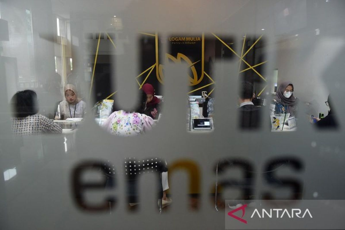 Harga Emas Antam Naik Rp15.000 per Gram Hari Ini, Buyback Tembus Rp2,6 Juta