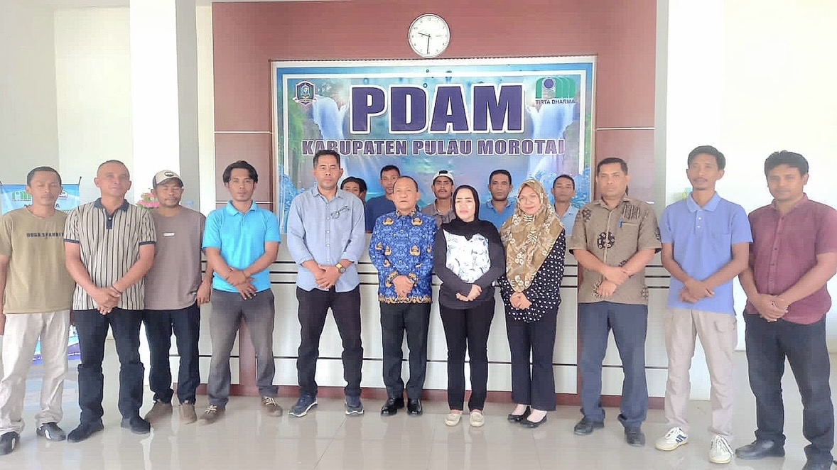 Bupati Pulau Morotai Rusli Sibua Turun Langsung Evaluasi PDAM, Instruksikan Perbaikan Jaringan Distribusi Air