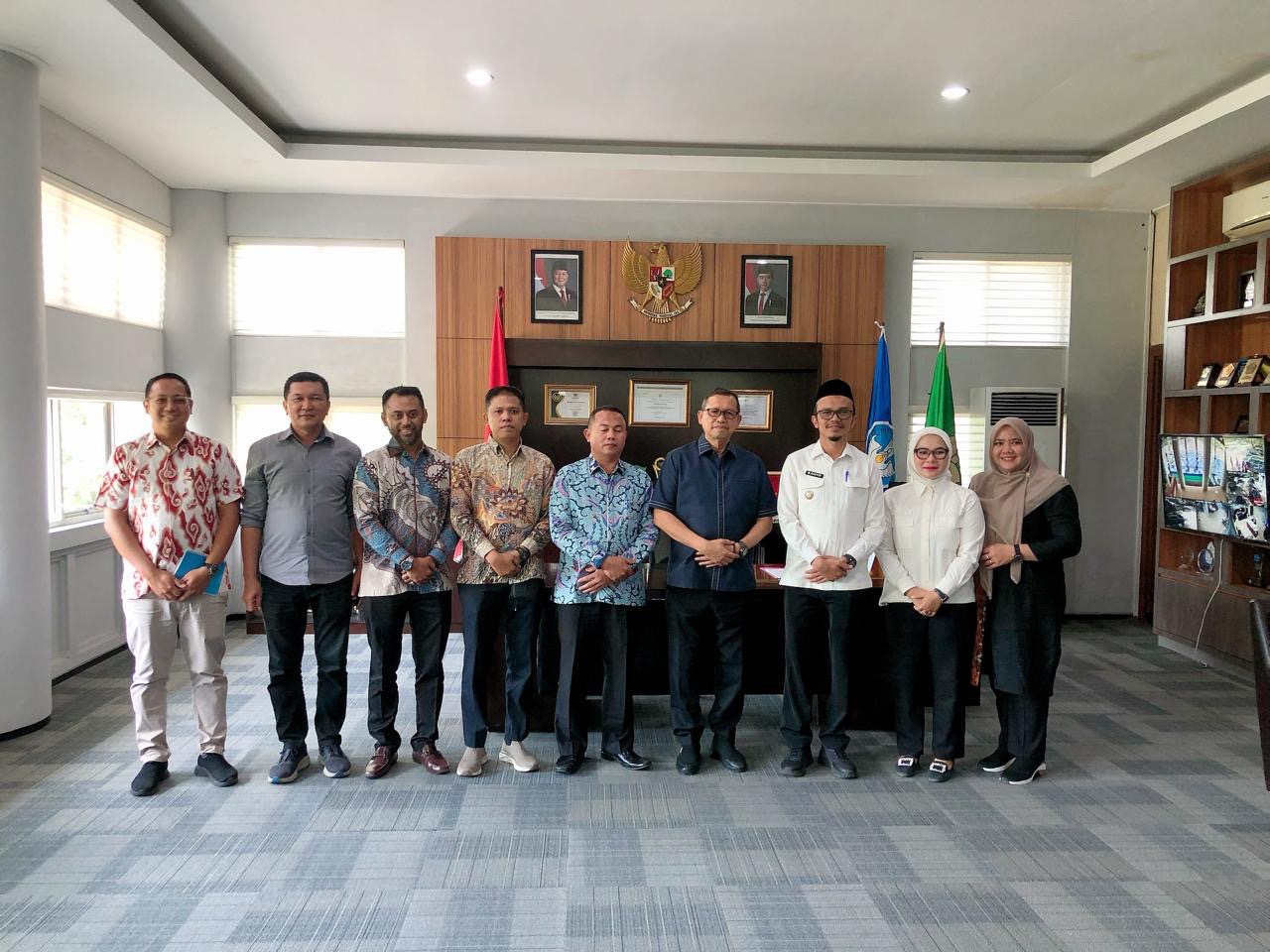 Walikota Subulussalam Datangi Rektor USK Banda Aceh, Ungkap Fakta Tak Ada Satupun Warganya Bergelar Profesor