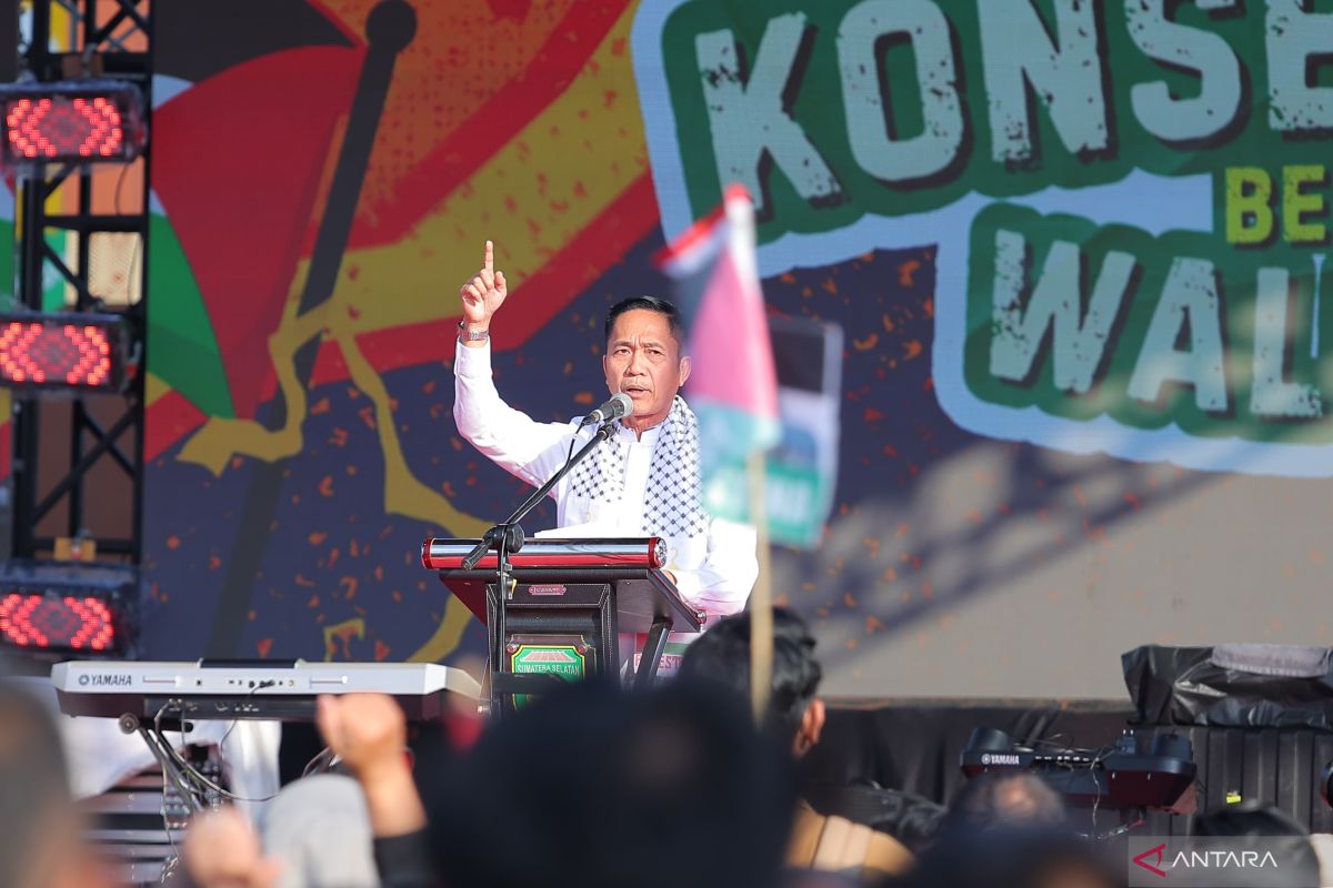 Wali Kota Palembang Ratu Dewa Serukan Aksi Bela Palestina Jilid VI, Ribuan Warga Padati Halaman DPRD Sumsel