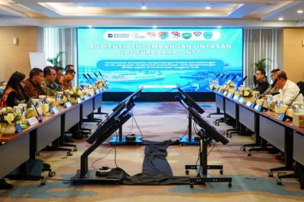 Pemprov NTT dan ASDP Bahas Percepatan Kapal Ferry Jarak Jauh Surabaya-Lembata-Belu, Muatan Balik Jadi Kunci