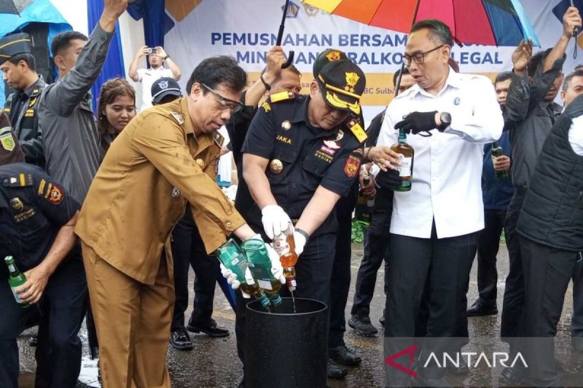 Bea Cukai Sulsel Sita 3.072 Liter Miras Impor Ilegal, Nilai Barang Capai Rp950 Juta