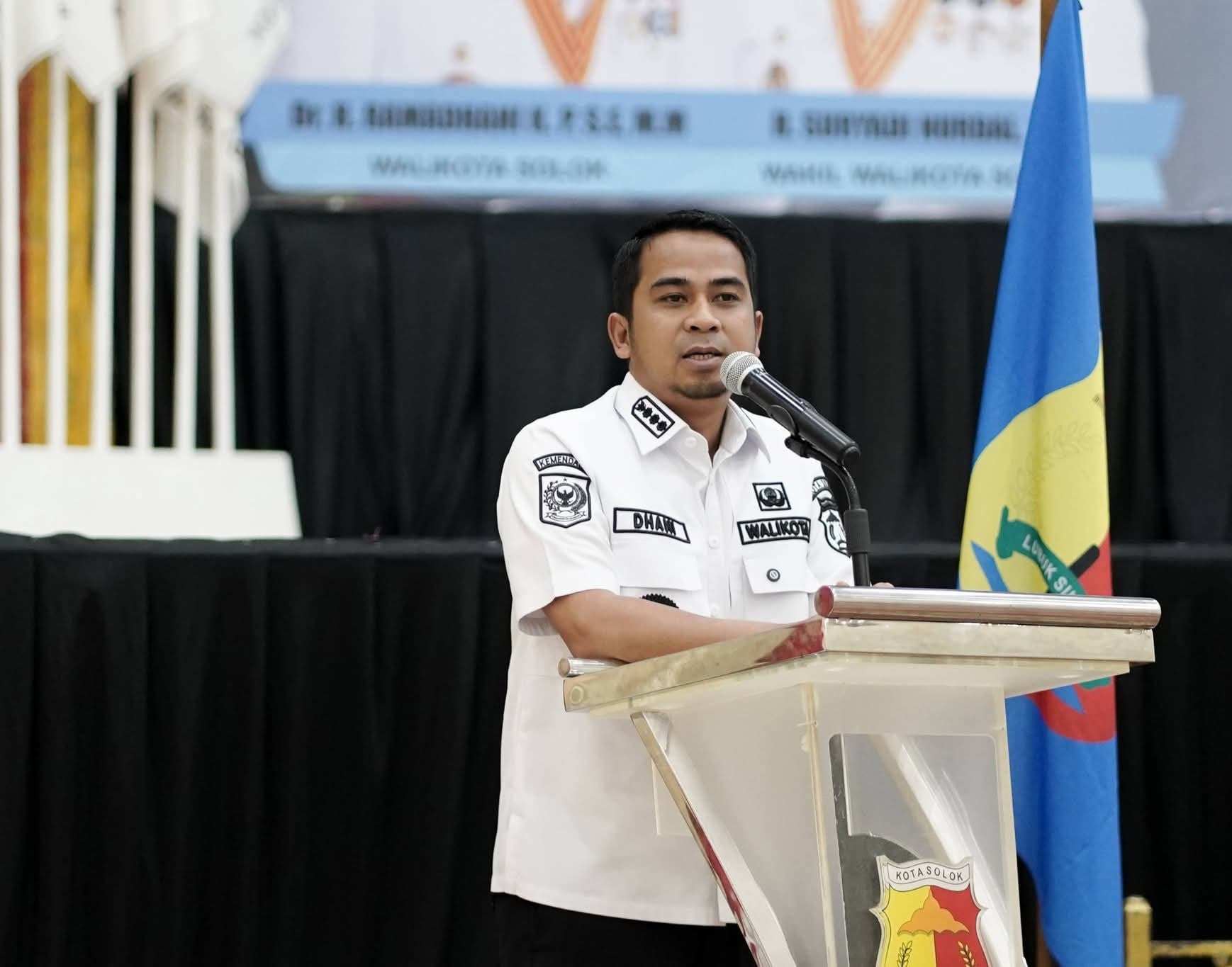 Pemko Solok Resmi Alihkan Seluruh Transaksi Keuangan ke Sistem Syariah, 119 Rekening Bermigrasi ke Bank Nagari UUS
