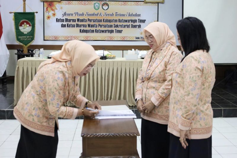 Ketua DWP Kotawaringin Timur Berganti dari Pariati Umar Kaderi ke Rani Diana Setiawan