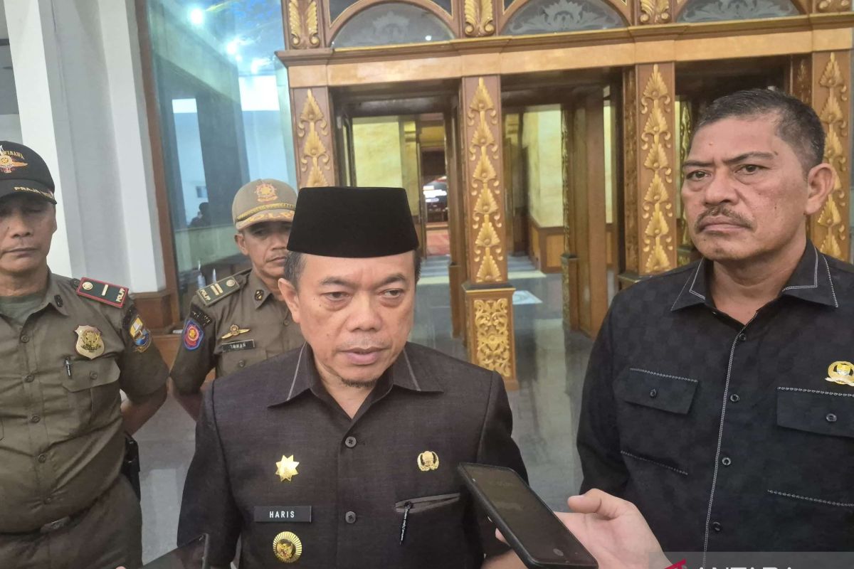 Gubernur Jambi Al Haris Pastikan Personel dan Helikopter Siap Hadapi Karhutla, 8 Kabupaten Siaga