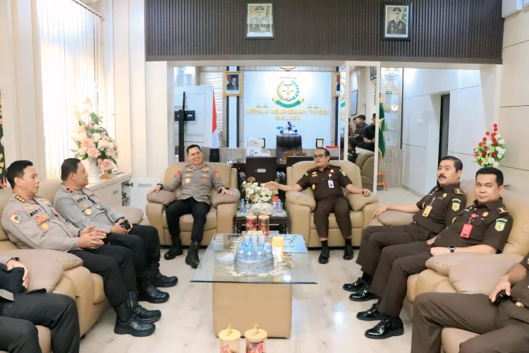 Kajati dan Kapolda Maluku Sepakat Perketat Penerapan Keadilan Restoratif untuk Kasus Kekerasan Senjata Tajam