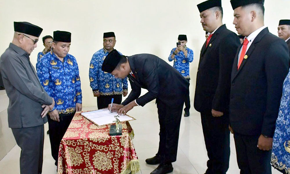 Empat Bulan Seleksi Ketat, Bupati Saipul Mbuinga Lantik 41 Pejabat Baru di Lingkup Pemkab Pohuwato