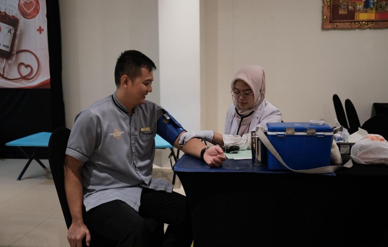 Grand Mercure Solo Baru Kumpulkan Puluhan Kantong Darah untuk PMI Surakarta di Anniversary ke-4