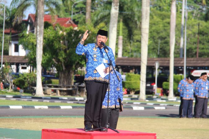 Gubernur Babel Hidayat Arsani Pimpin Upacara Bulanan, Tekankan Disiplin ASN dan Efisiensi Anggaran