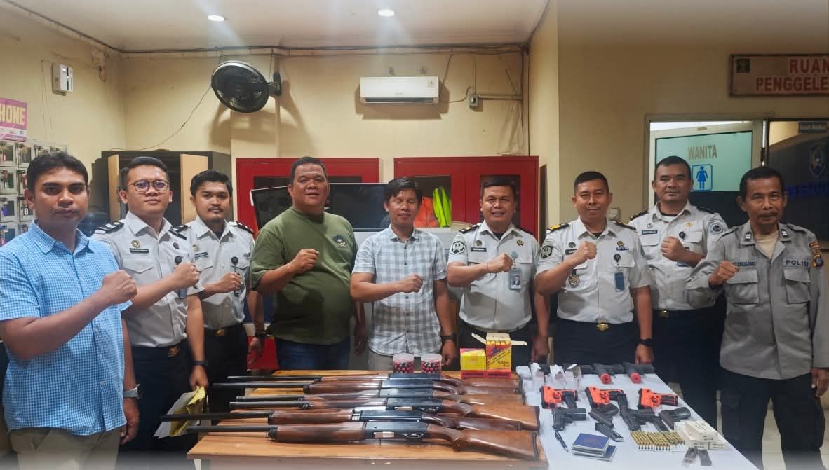 Rutan Kelas I Labuhan Deli Digandeng Ditintelkam Polda Sumut, 12 Pucuk Senpi Petugas Diperiksa Kelayakannya