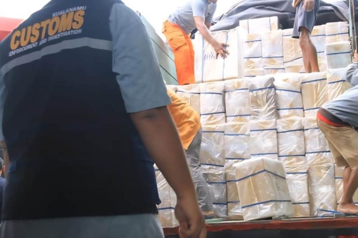 Bea Cukai Lhokseumawe Gandeng TNI Perangi Rokok Ilegal, Sosialisasi Gempur Rokok Ilegal ke Batalyon Kavaleri 11
