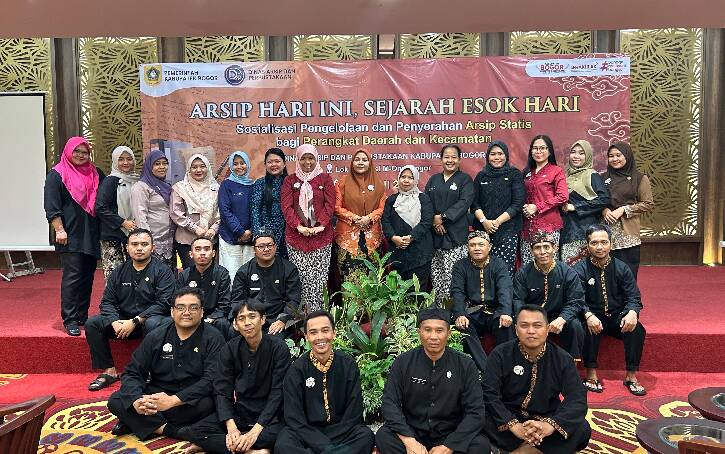 Pemkab Bogor Dorong Perangkat Daerah Tertib Kelola Arsip Statis, Disbudpar Jadi Contoh dengan Serah Terima Dokumen Sejarah