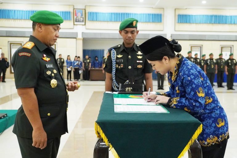 Pangdam XIII/Merdeka Ambil Sumpah 115 PNS Kodam, Ingatkan Konsekuensi Moral dan Hukum di Manado