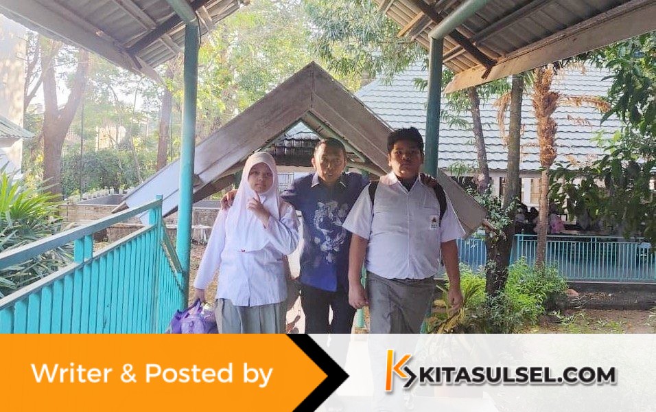 Bupati Sidrap Syaharuddin Alrif Antar Anak ke Sekolah di Makassar, Jadi Contoh Nyata Gerakan Ayah GAMAS