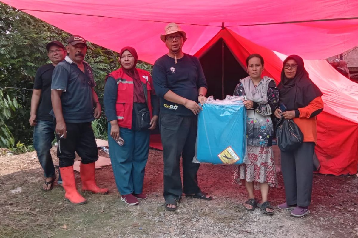 Kebakaran Hanguskan Rumah di Batu Gadang Padang, PT Semen Padang Salurkan Bantuan Material dan Tunai untuk 9 Korban