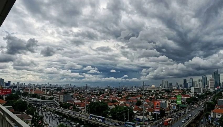 Cuaca Sumut Hari Ini: 9 Wilayah Diguyur Hujan Ringan, Medan Berawan dengan Suhu 26–32 Derajat
