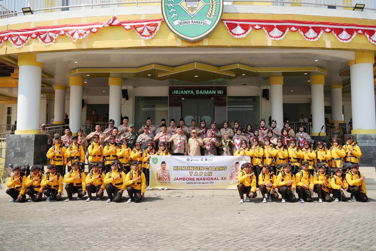 32 Penggalang Tapin Dilepas ke Jambore Nasional 2026, Bupati Yamani Tekankan Dasa Darma dan Nama Baik Daerah