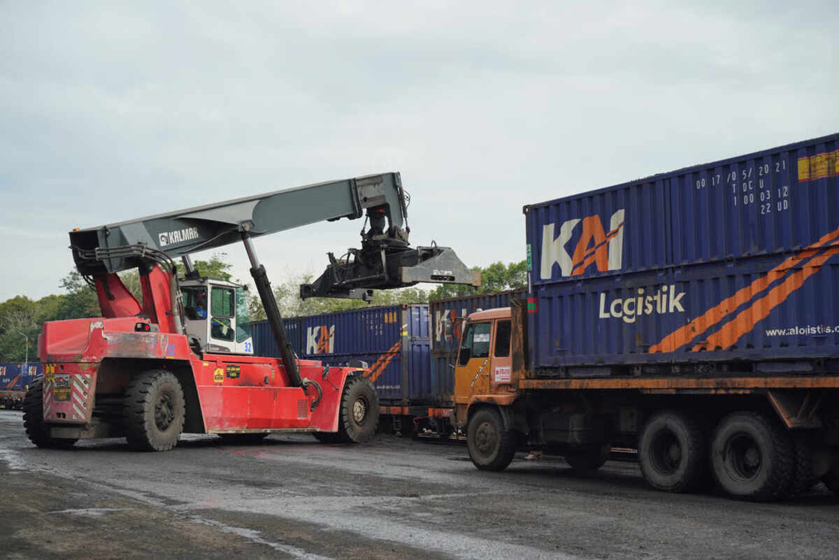KAI Logistik Kelola 8,7 Juta Ton Angkutan Barang Sepanjang Semester I 2026, Batu Bara Mendominasi 63 Persen