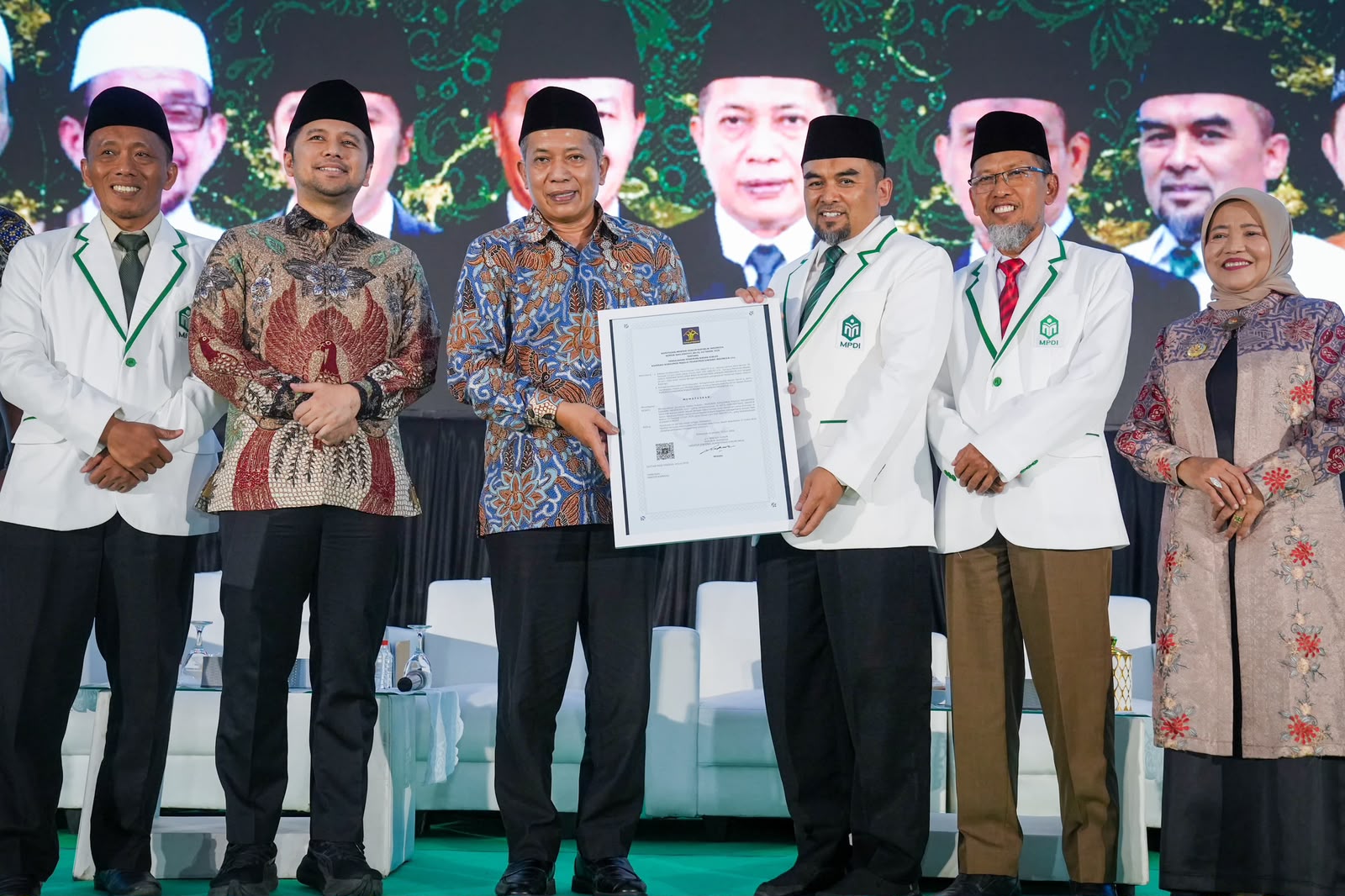 Menkop Ferry Juliantono: Kopontren di Jawa Barat dan Indonesia Bakal Jadi Sumber Ekonomi Baru, Volume Usaha Tembus Rp3,5 Triliun