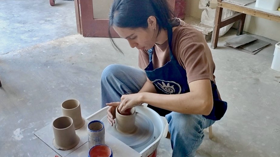 Bukan Sekadar Ngopi, Kafe di Tanjung Selor Ini Hadirkan Studio Keramik, Pengunjung Bisa Bikin Cangkir Sendiri