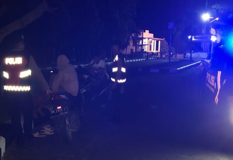 Polres Tojo Una-Una Rutin Patroli Malam di Dondo, Taman Bailo, dan Sansarino demi Jaga Kamtibmas
