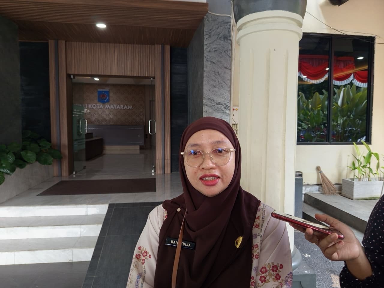 Pemkot Mataram Terapkan Absensi Pindai Retina untuk 100 PPPK Paruh Waktu, Antrean Panjang Jadi Kendala