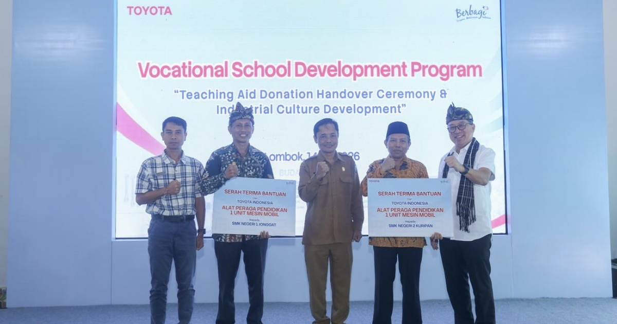 PT TMMIN Donasikan Dua Mesin Canggih Toyota ke SMKN 1 Jonggat dan SMKN 2 Kuripan di Lombok