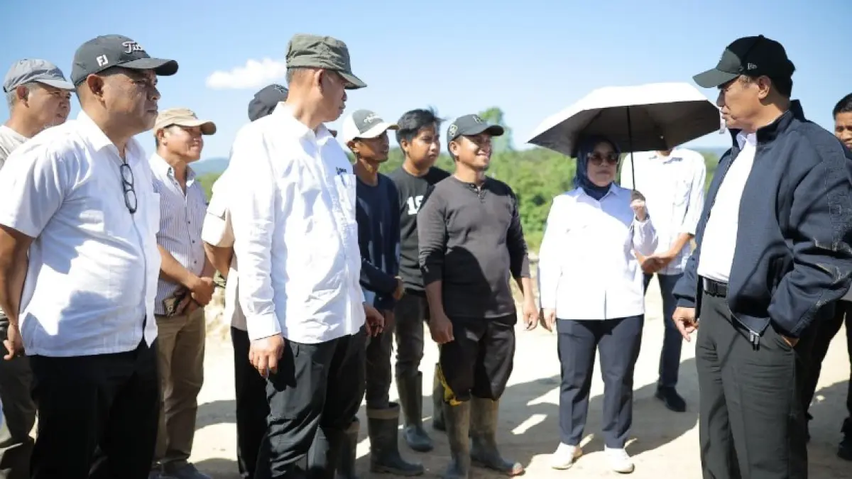 Mentan Amran Puji Potensi Perkebunan Sulawesi Tenggara, Siapkan 38 Juta Bibit Kelapa dan Kakao Gratis untuk Petani
