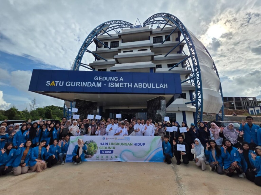 Peringati Hari Lingkungan Hidup, UMRAH Tanam 1.275 Pohon di Kampus Dompak, dari Pinang hingga Durian