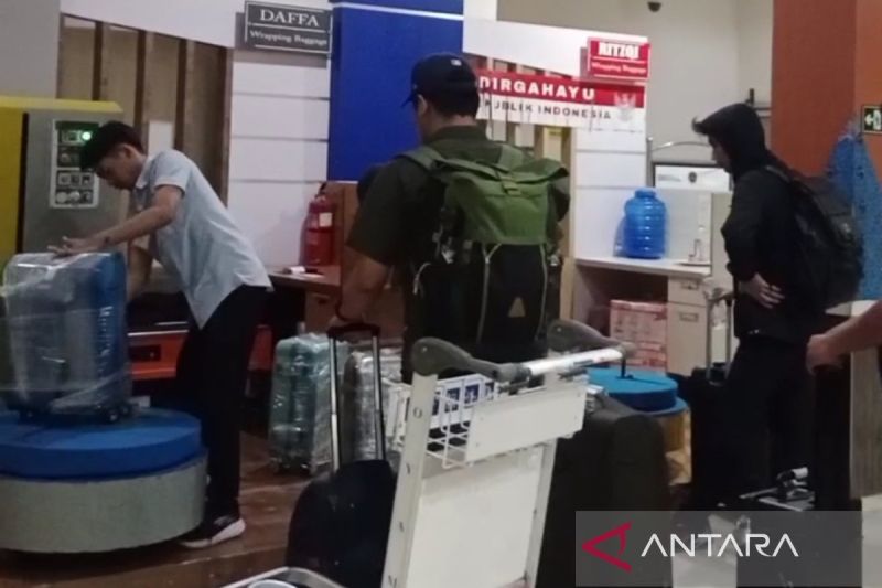 KPK Geledah Rumah Kepala Dinas PUPR Kota Bengkulu 9 Jam, 5 Koper Barang Bukti Dibawa ke Jakarta