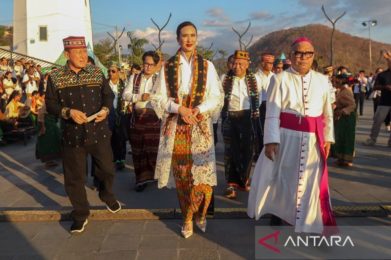 Menpar Widiyanti Sebut Festival Golo Koe 2026 di Manggarai Timur Jadi Ruang Pertemuan Iman dan Budaya untuk Pariwisata Berkelanjutan
