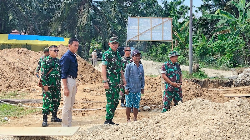 TNI AD Bangun Dua Jembatan di Sarolangun, Akses Warga Desa Muara Danau dan Pulau Aro Terkoneksi