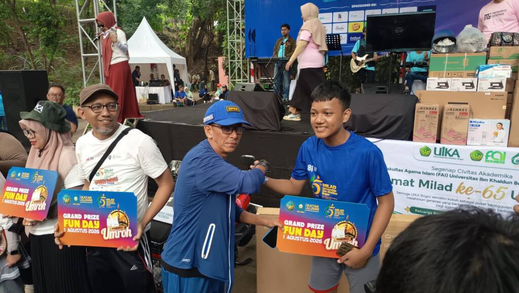 Milad ke-65 UIKA Bogor: 5 Tiket Umrah hingga Gerakan Kampus Gratis untuk 116 Warga Kurang Mampu
