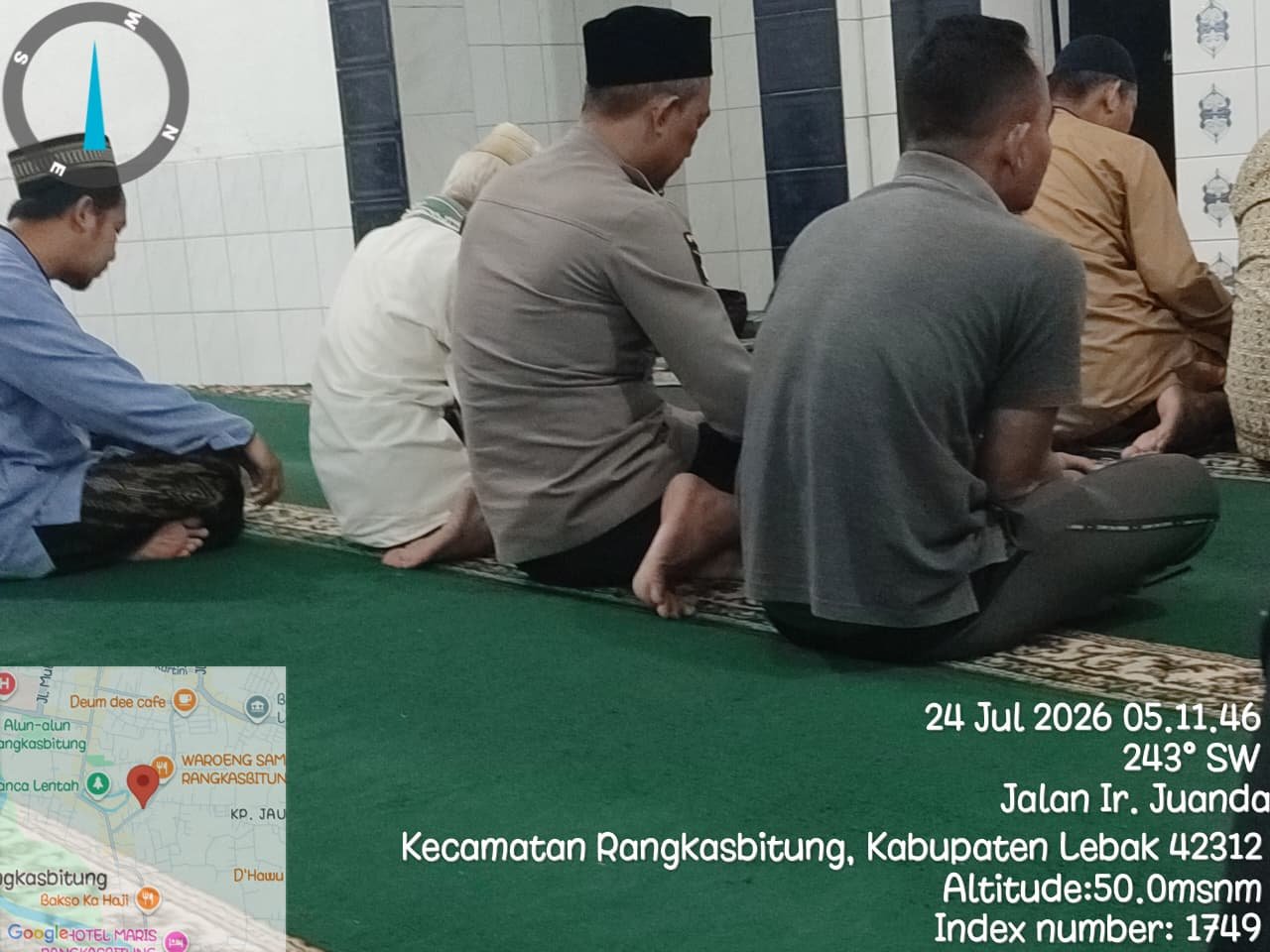 Polsek Rangkasbitung Polres Lebak dan Tokoh Agama Gelar Salat Subuh Keliling, Program Kapolda Banten untuk Jaga Kamtibmas