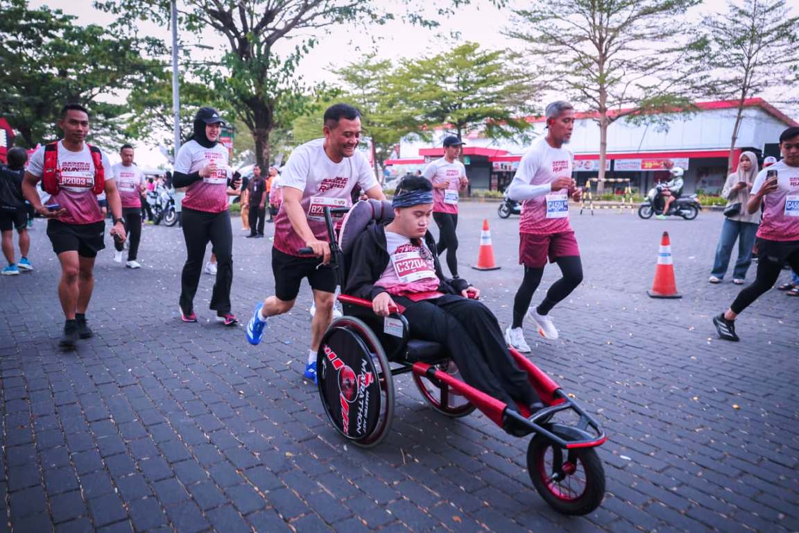 Tren Event Lari Sambangi Sukoharjo, 2.000 Pelari Padati Jalan Raya di Ajang Spektakuler Run 2026