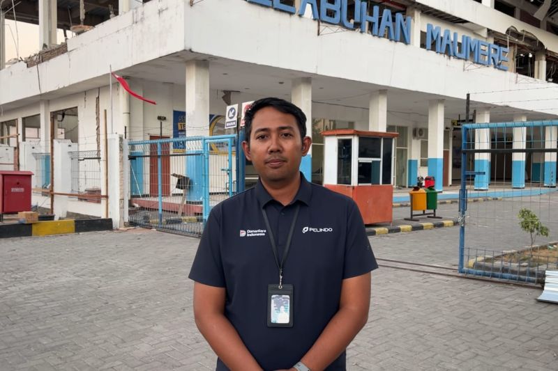 GM Pelindo Maumere Angga Prebawa Terjun ke Laut Selamatkan Penumpang Kapal saat Gempa Nagekeo