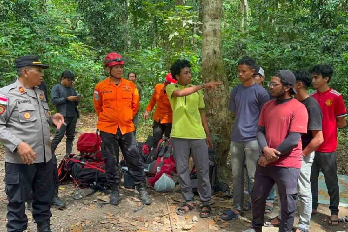 Tim SAR Kerahkan Drone Thermal dan Anjing Pelacak Cari Pendaki Hilang di Gunung Seulawah Aceh Besar