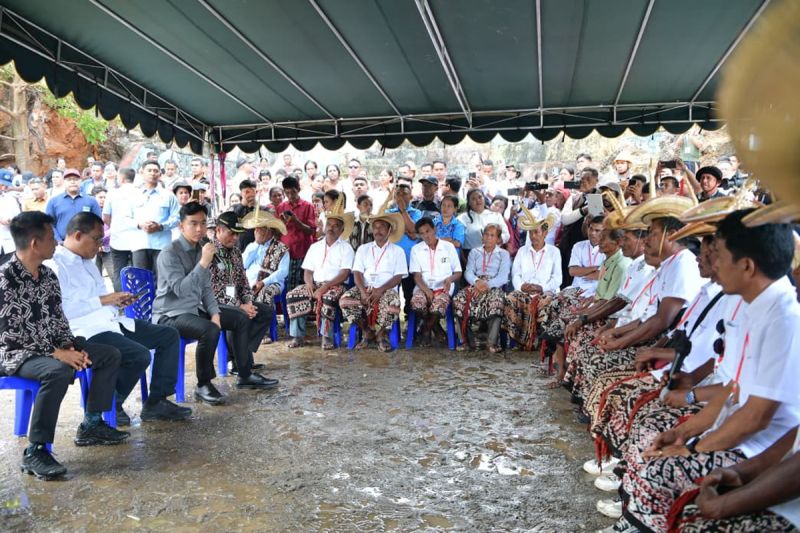 Wapres Gibran Dorong Modernisasi Rumput Laut di Rote Ndao, Petani Masih Pakai Peralatan Tradisional