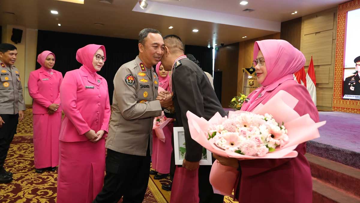 Haru dan Bangga di Mapolda Sumsel: 46 Personel Polri dan ASN Resmi Purnabakti, Kapolda Pimpin Langsung Wisuda 2026