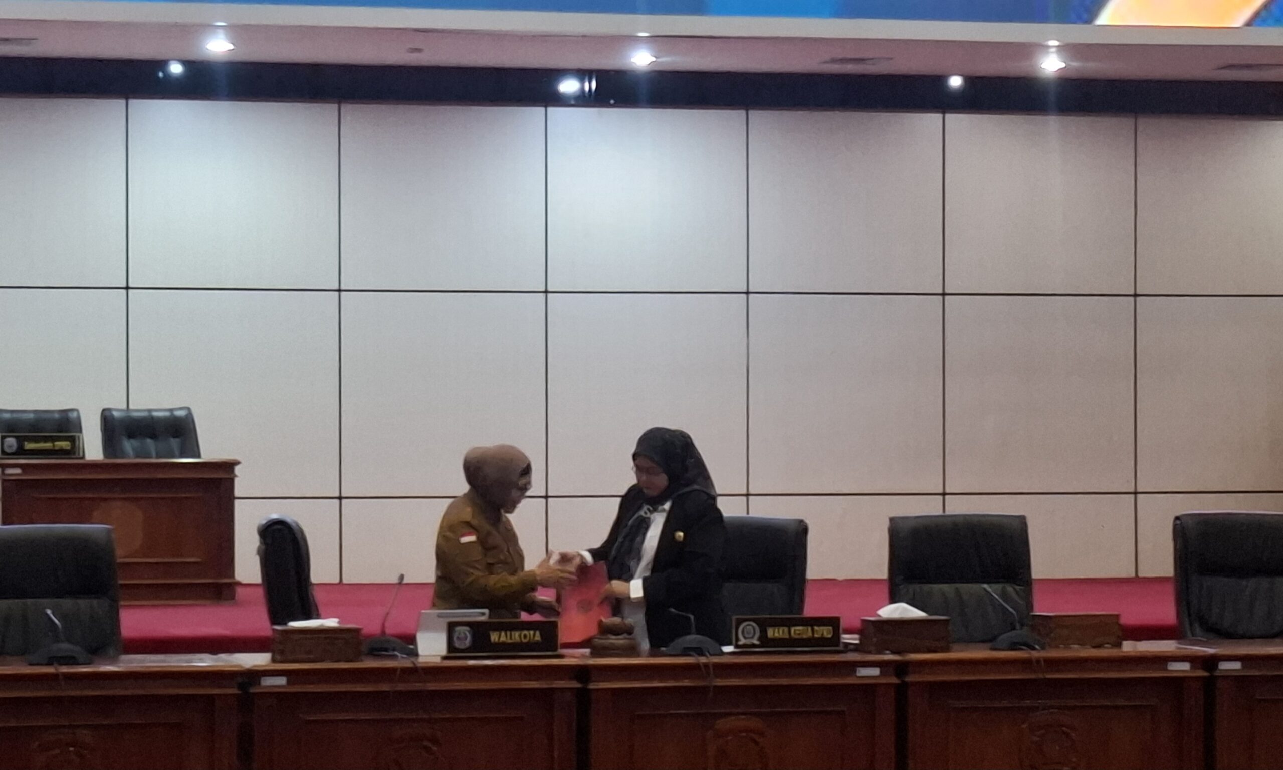 Wali Kota Bontang Neni Moerniaeni Dorong Pembahasan Dua Raperda Inisiatif DPRD: Kepemudaan dan Penanggulangan Bencana Industri