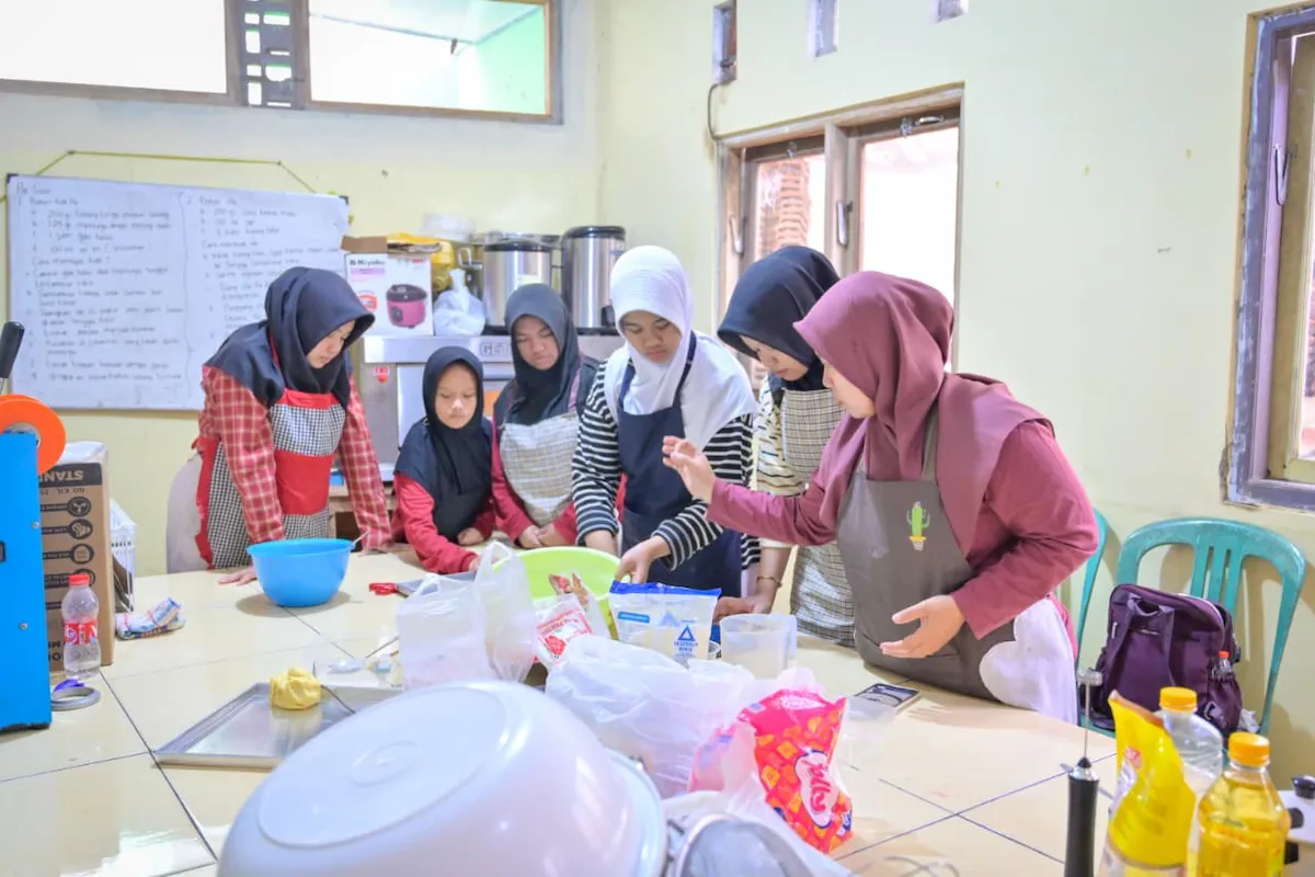 SLBN Banjarnegara Siapkan Siswa Mandiri Lewat Program Vokasi, dari Batik hingga Cuci Motor
