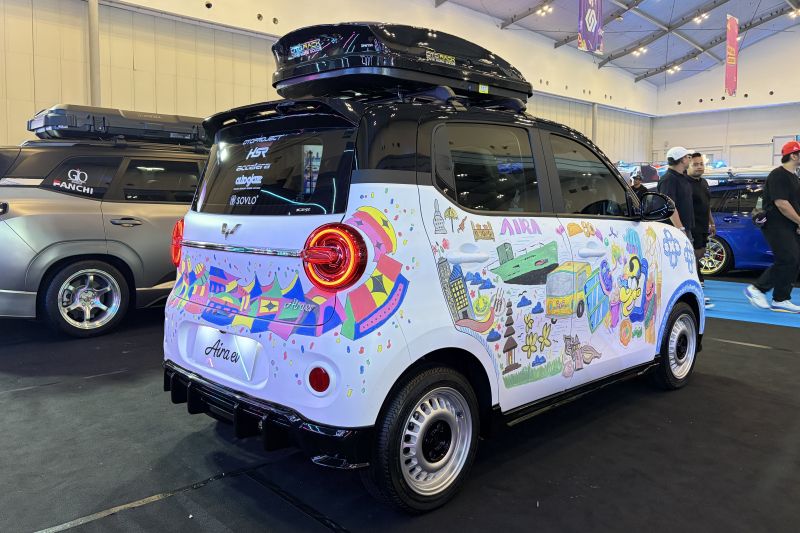 Wuling Pamerkan Aira EV Modifikasi Bergaya Lokal di IMX 2026, Gandeng Otoproject dan SOVLO