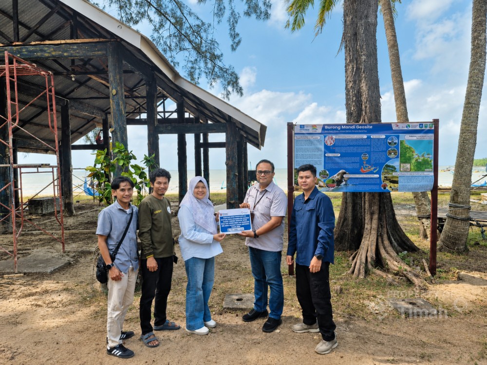 Revitalisasi Perahu Kater di Geosite Pantai Burung Mandi, PT TIMAH Dukung Belitung Timur Hadapi Revalidasi UNESCO 2026