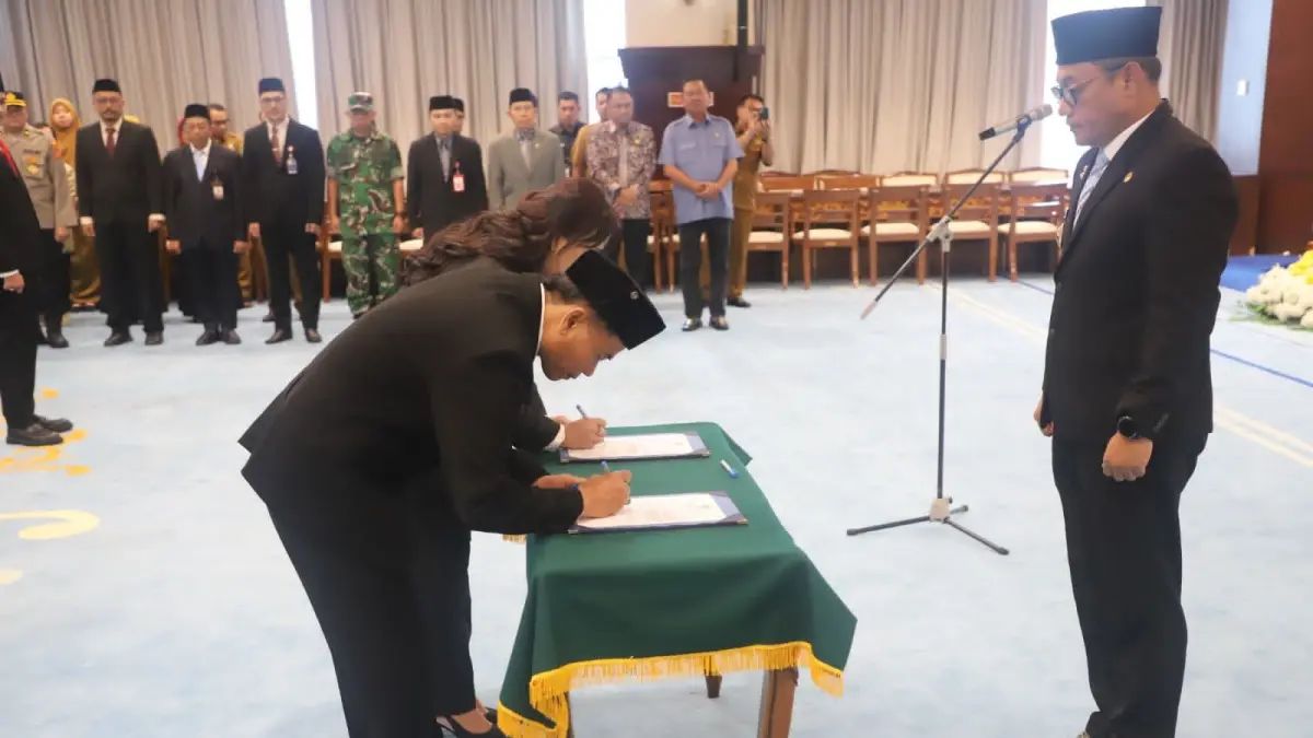 Wagub Kaltim Seno Aji Minta Komisioner KPID yang Baru Dilantik Jaga Independensi di Tengah Derasnya Informasi Digital