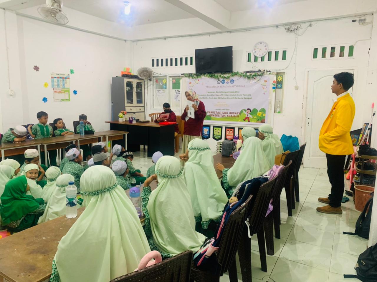 Dosen FIB Unkhair Ajak 32 Siswa MI di Ternate Cinta Rempah Lewat Cerita Anak dan Aktivitas Kreatif