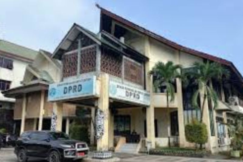 DPRD Tarakan Temukan Oknum Sopir Taksi Bandara Juwata Tarik Tarif di Luar Ketentuan, Usulan Penyesuaian Tarif Baru Mulai Dikaji